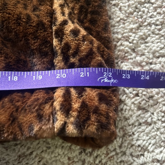 Leopard Fur Coat - Picture 8 of 11